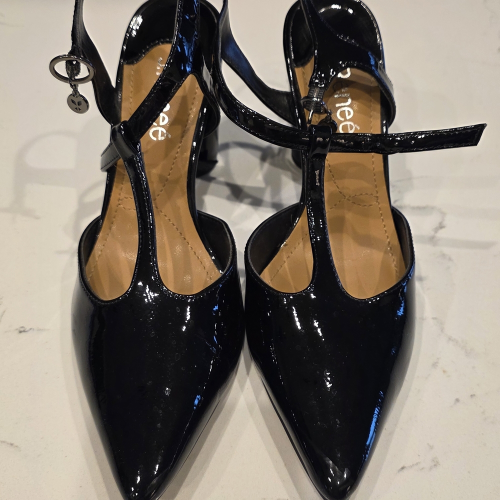J.Renee Black Patent T-Strap Block Heels